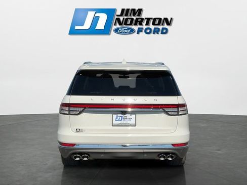 Used 2021 Lincoln Aviator Reserve w/ Equipment Group 202A image 4