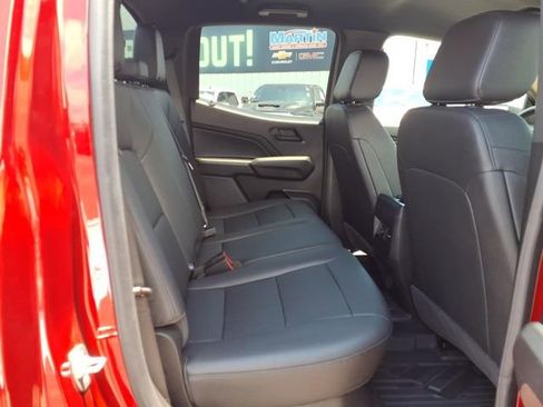 Used 2025 Chevrolet Colorado Trail Boss AWD/4WD image 15