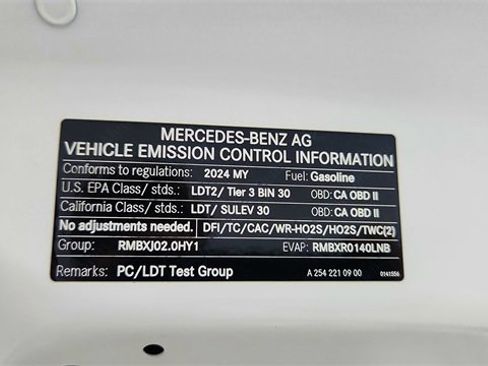 Used 2024 Mercedes-Benz GLC 300 4MATIC w/ AMG Line image 63