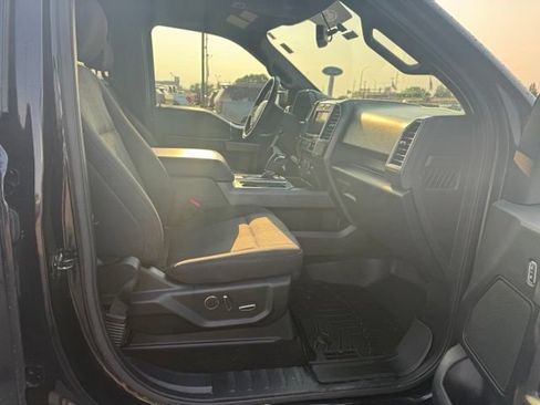 Used 2018 Ford F150 XLT w/ Equipment Group 302A Luxury AWD/4WD image 12