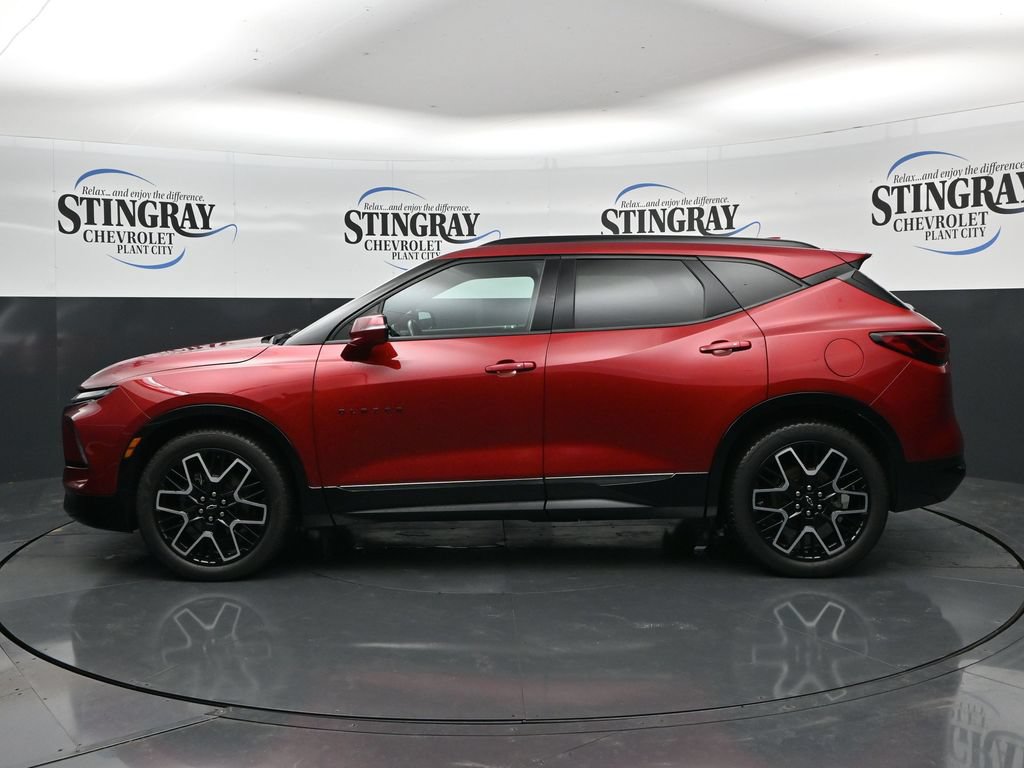 Used 2023 Chevrolet Blazer RS w/ Driver Confidence II Package AWD/4WD image 4