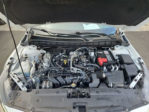 Used 2024 Nissan Altima 2.5 SR image 33