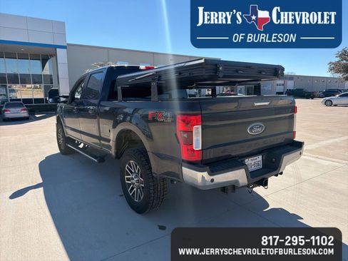 Used 2017 Ford F250 Lariat w/ Lariat Value Package image 7