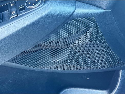 Used 2021 Kia Seltos EX image 18