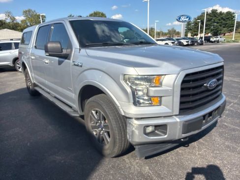 Used 2017 Ford F150 XLT w/ Equipment Group 302A Luxury AWD/4WD image 5