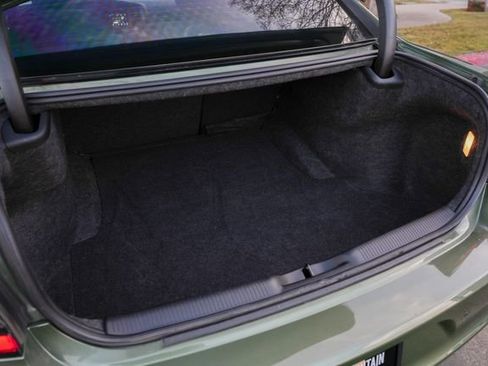 Used 2020 Dodge Charger SXT w/ Blacktop Package image 9