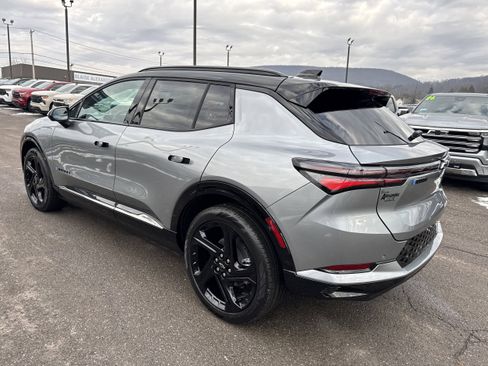 New 2026 Chevrolet Equinox EV RS image 6