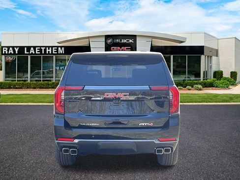 New 2026 GMC Yukon AT4 w/ AT4 Premium Plus Package image 4