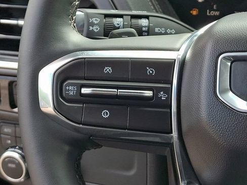 Used 2025 GMC Yukon Denali AWD/4WD image 6