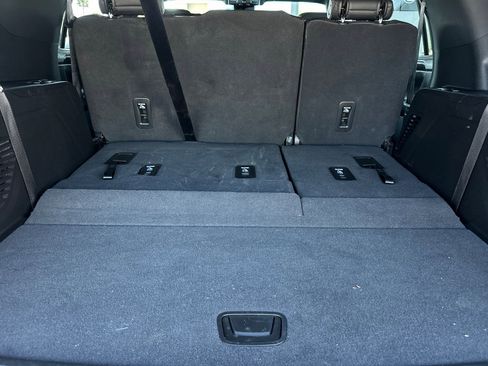 Used 2023 Chevrolet Tahoe RST RWD image 35