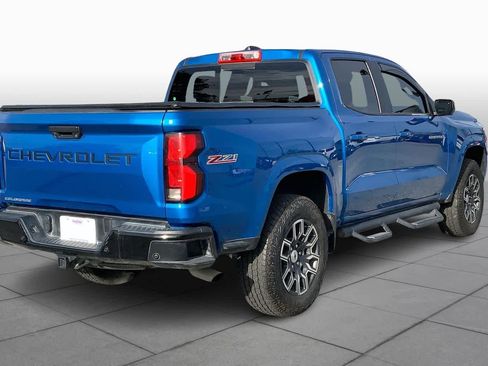 Used 2023 Chevrolet Colorado Z71 w/ Z71 Convenience Package 2 image 12