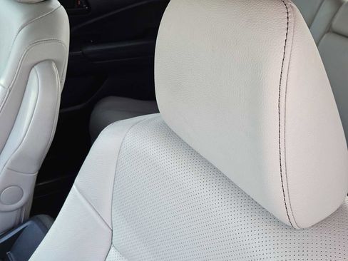 Certified 2023 Honda Passport EX-L image 15