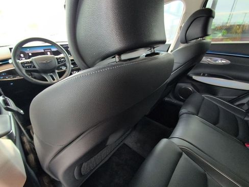 Used 2026 Genesis GV70 2.5T Advanced image 15