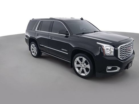 Used 2018 GMC Yukon Denali AWD/4WD image 3
