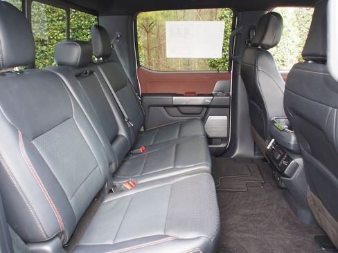 Used 2022 Ford F150 Lariat w/ Equipment Group 502A High AWD/4WD image 14
