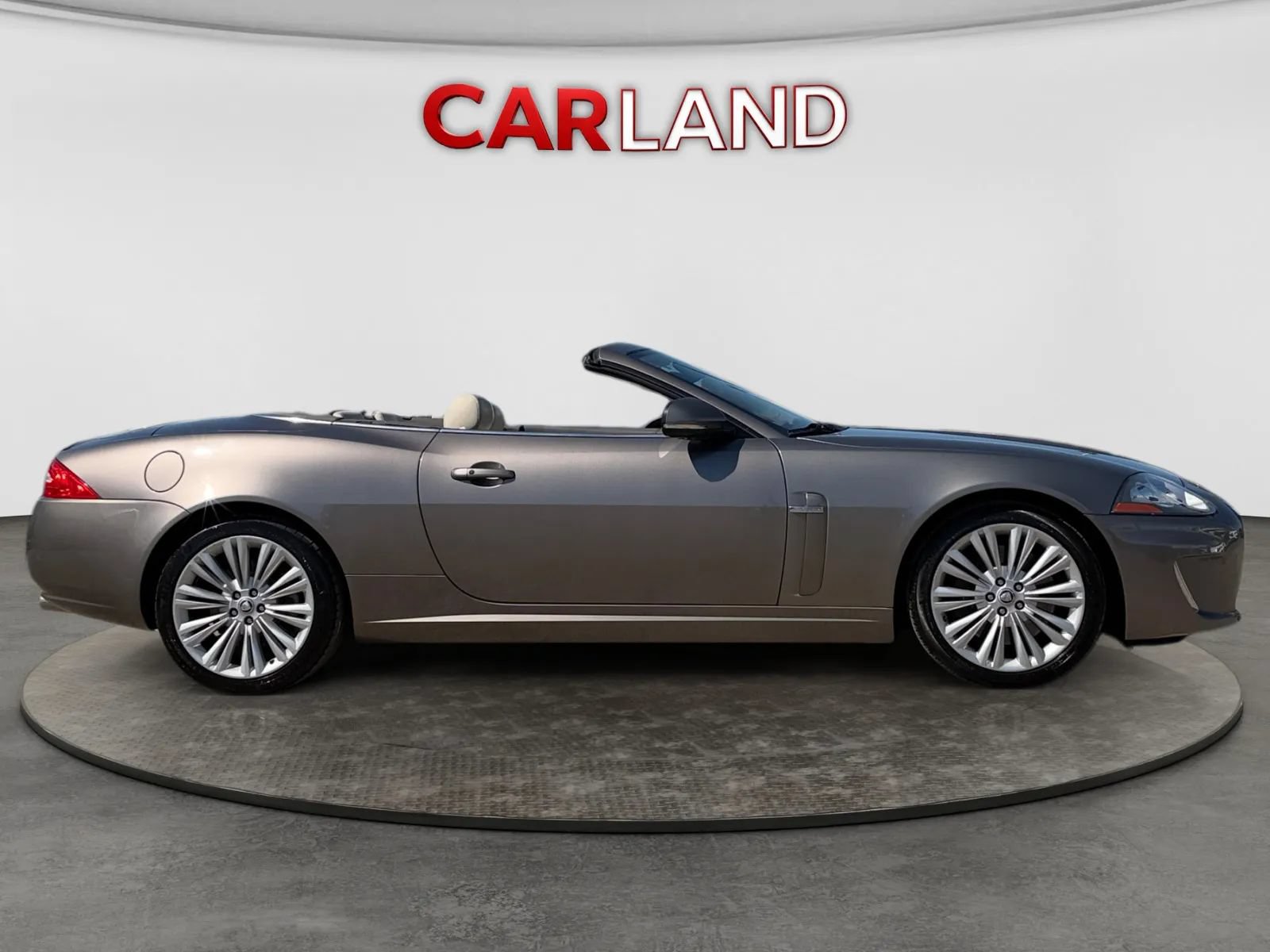 Used 2010 Jaguar XK Convertible RWD image 7