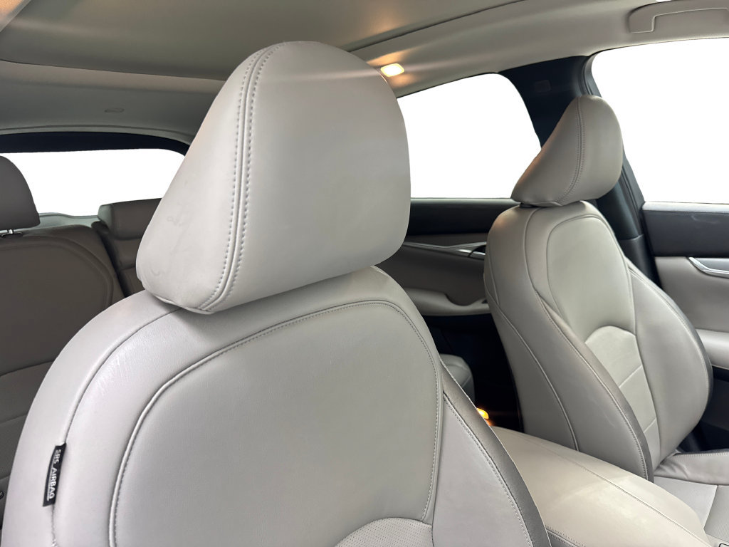 Used 2023 INFINITI QX50 Luxe FWD image 47