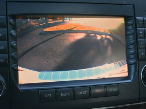 Used 2008 Mercedes-Benz GL 550 4MATIC image 23