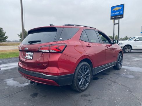 Used 2023 Chevrolet Equinox RS w/ RS Leather Package image 8