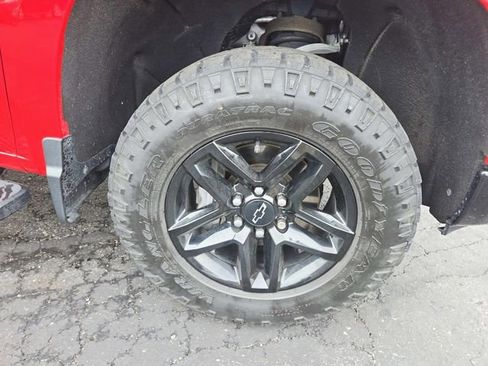 Used 2022 Chevrolet Silverado 1500 LT Trail Boss w/ LT Trail Boss Premium Package image 15