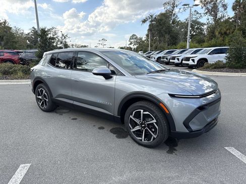 New 2026 Chevrolet Equinox EV LT image 1