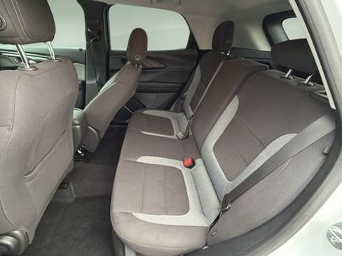 Used 2025 Chevrolet TrailBlazer LT AWD/4WD image 18
