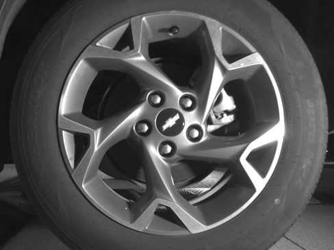 Used 2025 Chevrolet Trax LT w/ LT Convenience Package FWD image 14