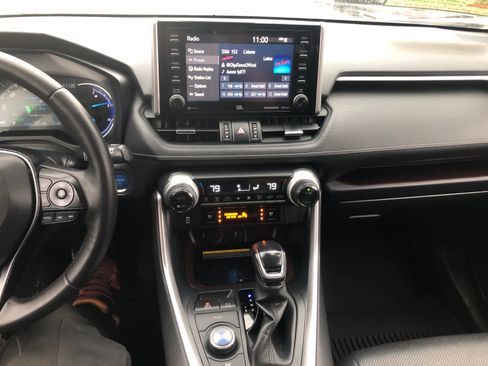 Certified 2020 Toyota RAV4 Limited image 20