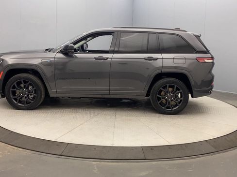 Used 2023 Jeep Grand Cherokee 30th Anniversary AWD/4WD image 2