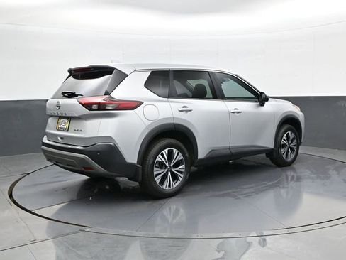 Used 2022 Nissan Rogue SV AWD/4WD image 5