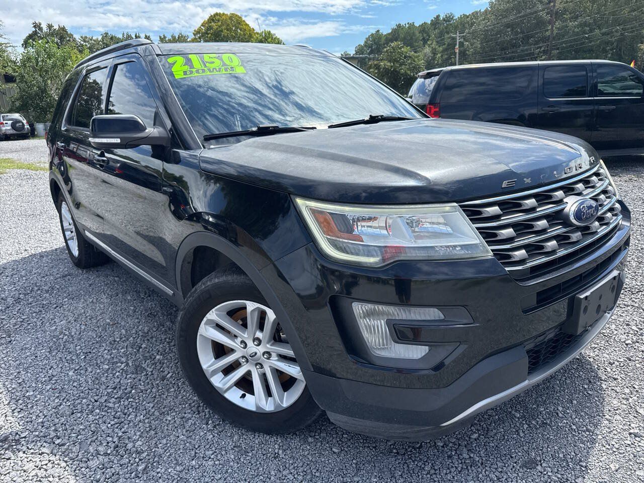 Used 2016 Ford Explorer XLT w/ Equipment Group 202A FWD image 1