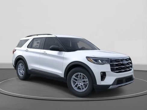 New 2026 Ford Explorer Active image 7