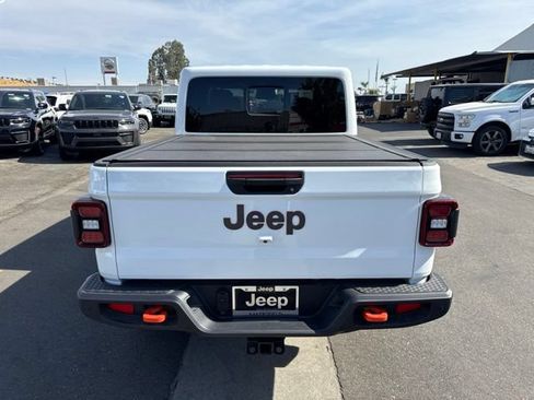 New 2026 Jeep Gladiator Mojave w/ Safety Group AWD/4WD image 4