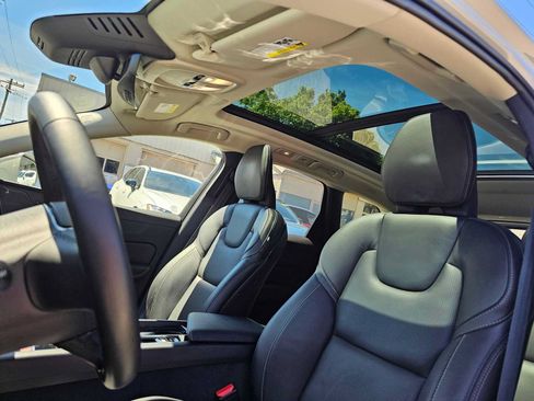 Certified 2023 Volvo XC60 T8 Ultimate AWD/4WD image 22