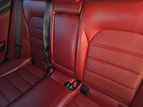 Used 2019 Kia Stinger GT2 image 19