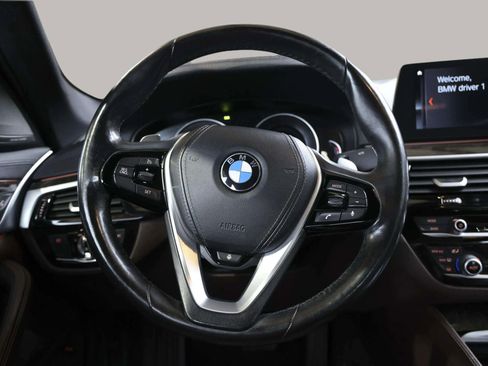 Used 2017 BMW 540i xDrive image 21