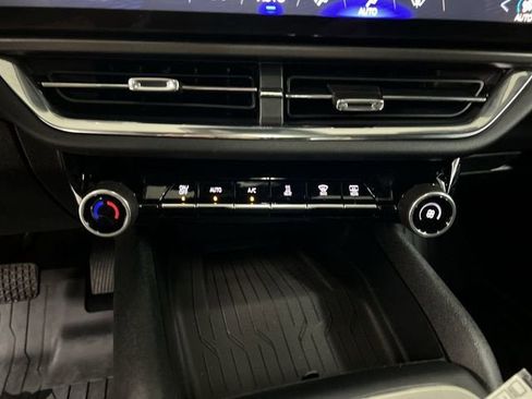 Certified 2026 Chevrolet Equinox EV LT FWD image 17