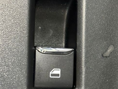 Used 2022 Ford F150 XLT w/ Equipment Group 302A High image 32