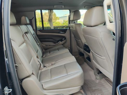 Used 2019 Chevrolet Suburban LT image 15