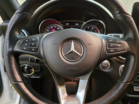 Used 2019 Mercedes-Benz CLA 250 image 27