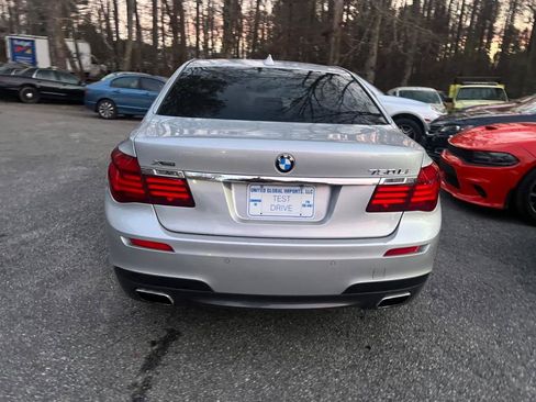 Used 2014 BMW 750Li xDrive image 4