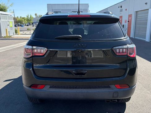 Used 2020 Jeep Compass Latitude FWD image 4