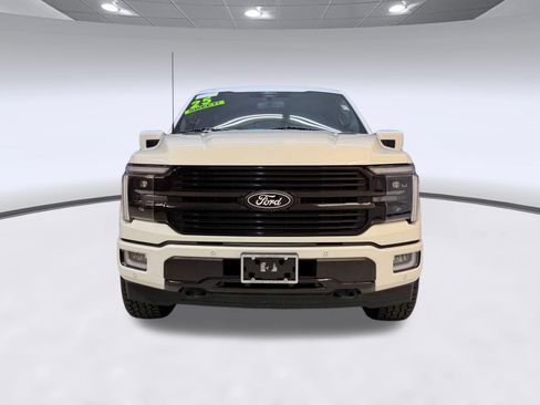 Used 2025 Ford F150 Platinum AWD/4WD image 6