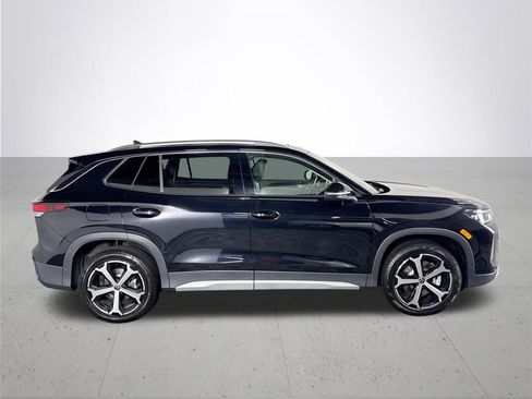New 2026 Volkswagen Tiguan SE image 5