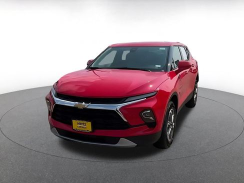 Used 2026 Chevrolet Blazer LT FWD image 4