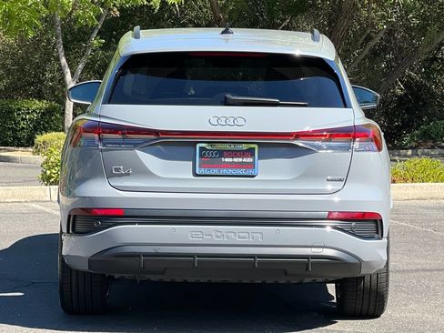 Used 2024 Audi Q4 e-tron Premium Plus AWD/4WD image 6