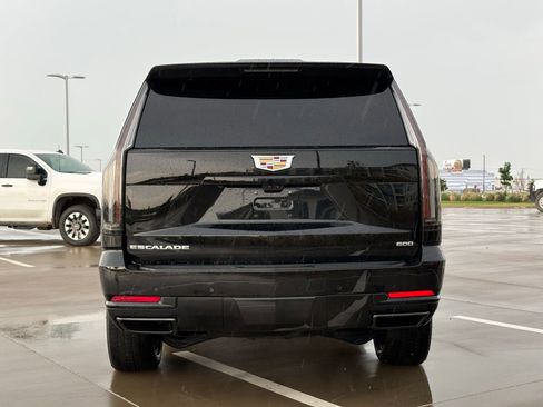 Certified 2026 Cadillac Escalade Platinum Sport image 6