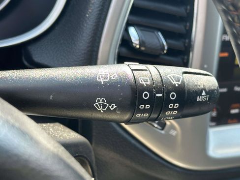 Used 2018 Jeep Compass Latitude w/ Popular Equipment Group AWD/4WD image 25