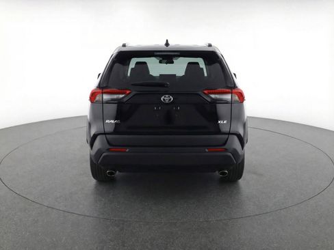 Used 2024 Toyota RAV4 XLE w/ Convenience Package image 7