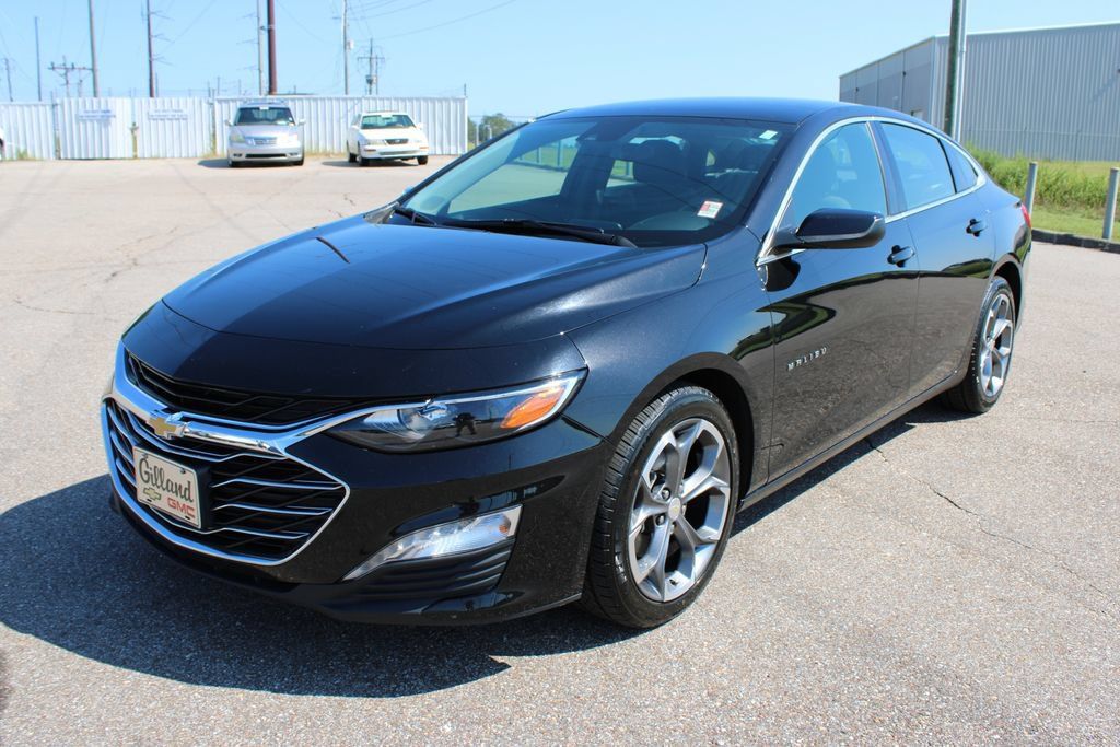 Used 2024 Chevrolet Malibu LT FWD image 2